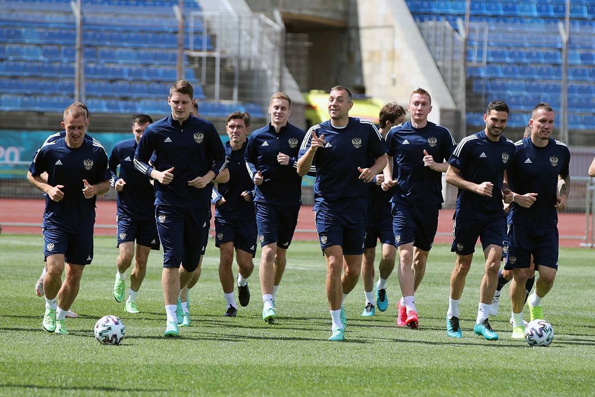 Глава РФС раскритиковал результаты сборной на Евро—2020 - изображение обложка