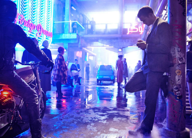 Еще один провальный фильм Netflix? Критики разгромили Mute от режиссера «Варкрафта» - изображение обложка