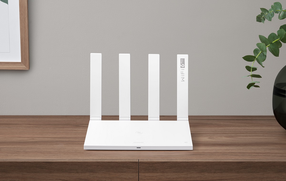В России представили бюджетный роутер Huawei A3X с поддержкой Wi-Fi 6+ - изображение обложка