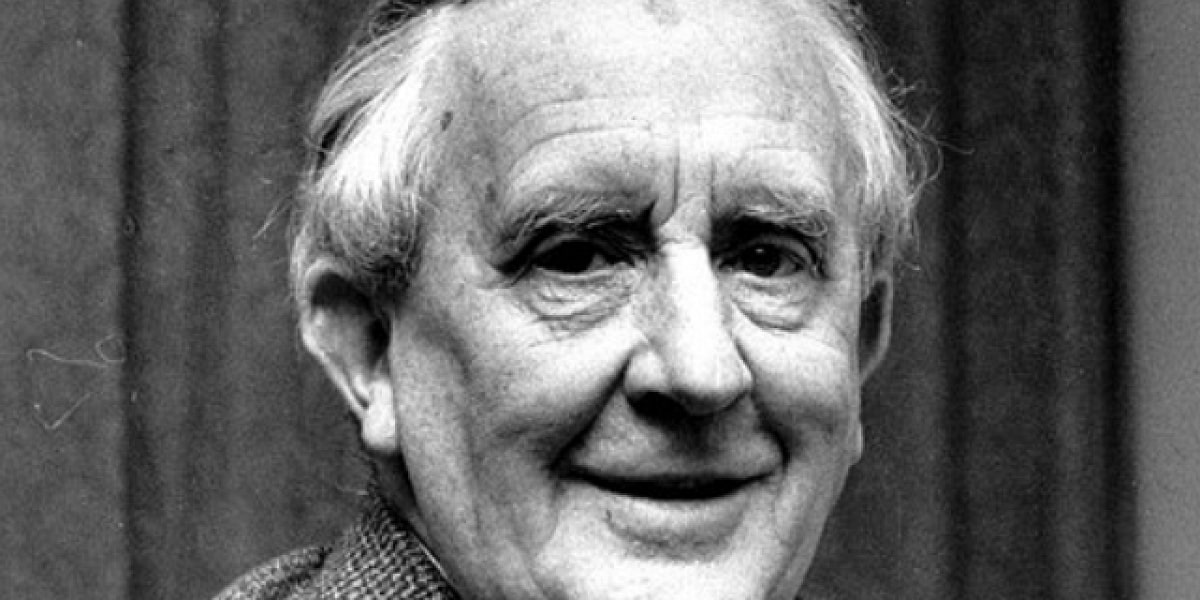 На русском языке выйдут неизданные книги Толкина - изображение обложка