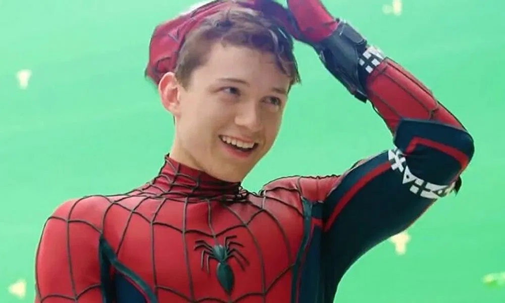 Том Холланд считал, что его уволят с роли Человека-паука после «Первого Мстителя: Противостояние» - изображение обложка