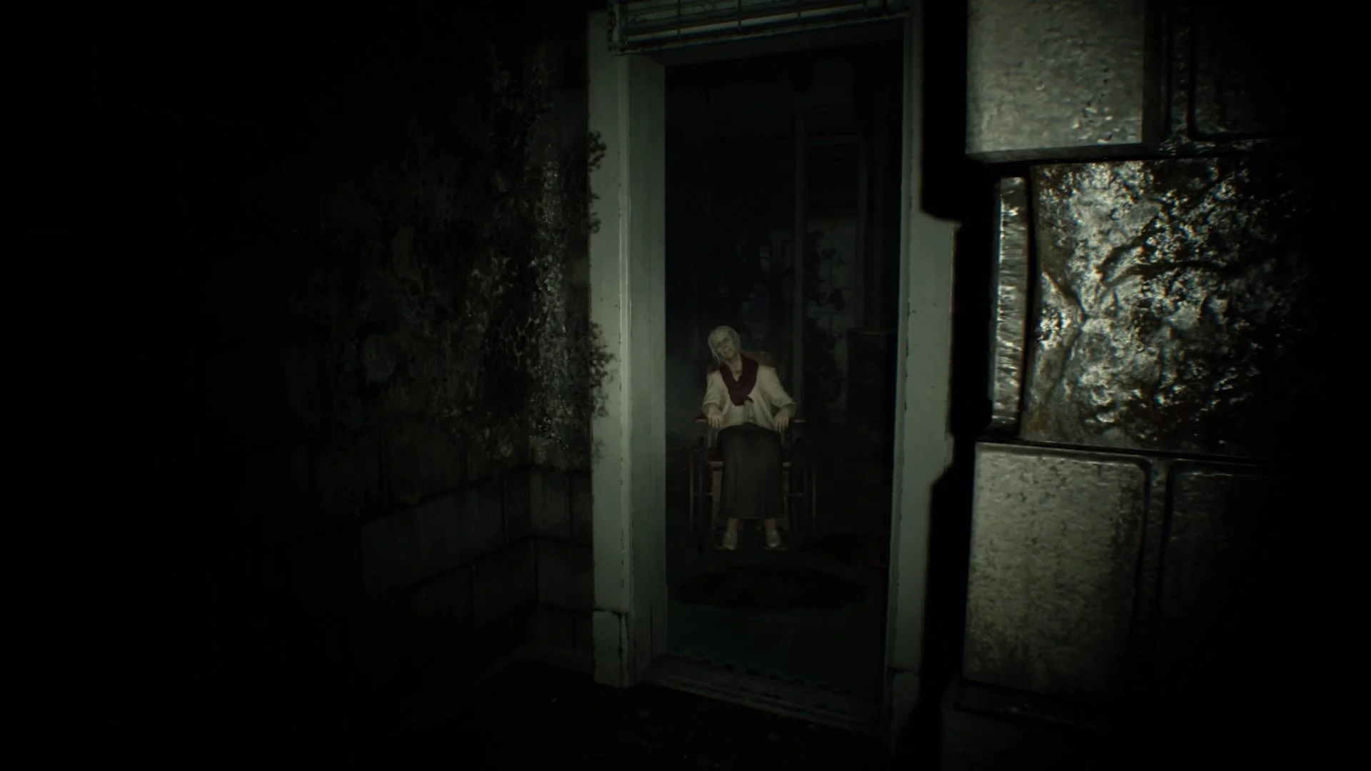 Первые впечатления игроков от Resident Evil 7: страшно! - изображение обложка