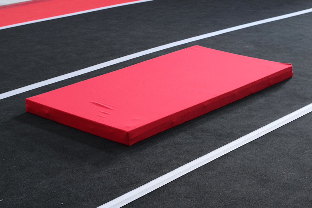 С 1 февраля соцсети в РФ должны блокировать маты. В Твиттере ответили «Днем матов» - изображение обложка