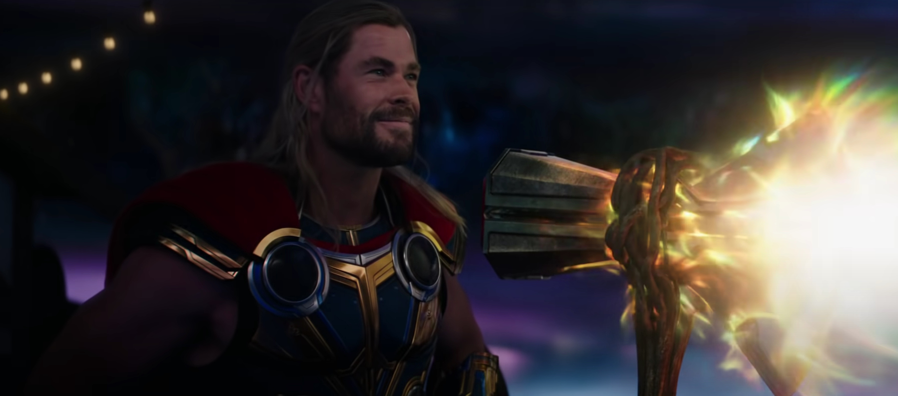 Обложка: кадр из трейлера «Тор: Любовь и гром» (2022)