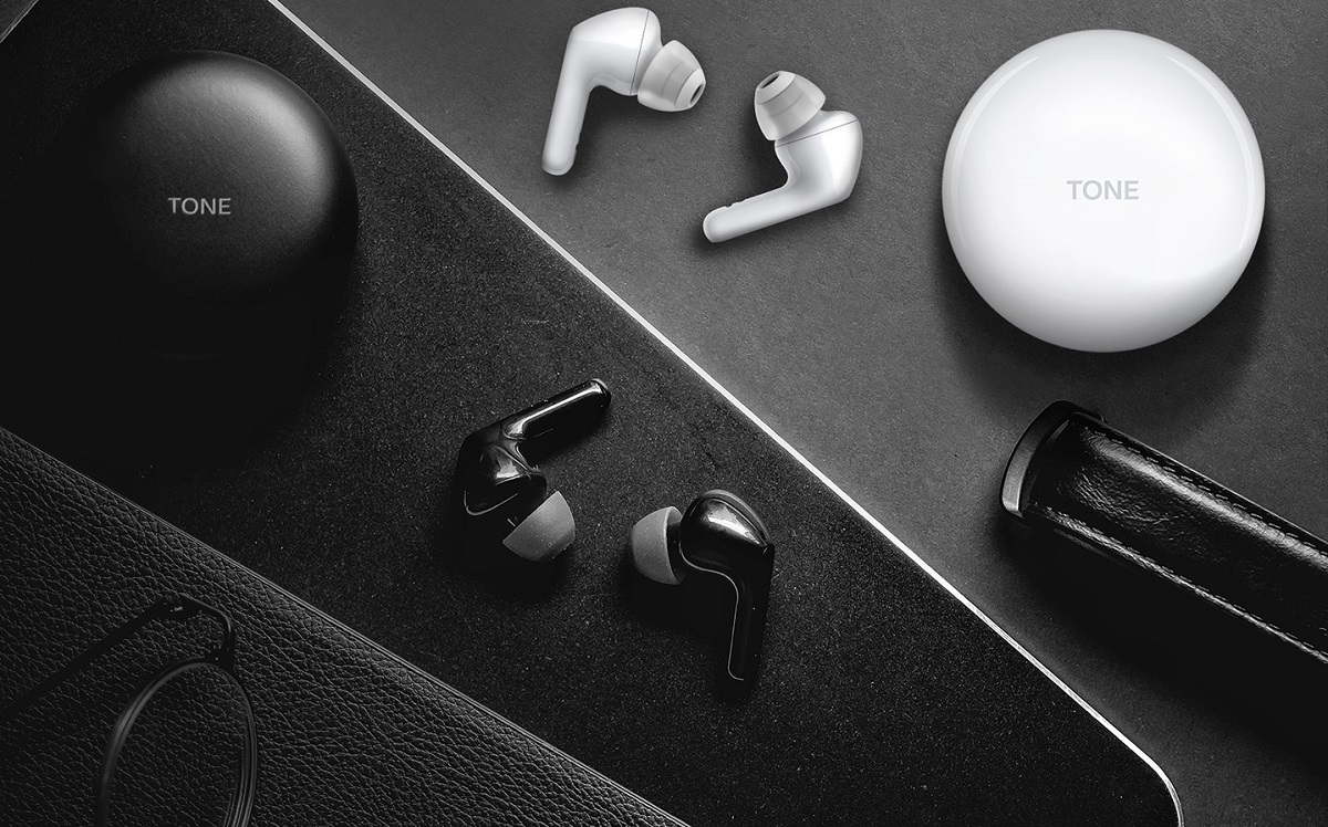 В Россию приехали TWS-наушники LG Tone Free с функцией очистки от бактерий - изображение обложка