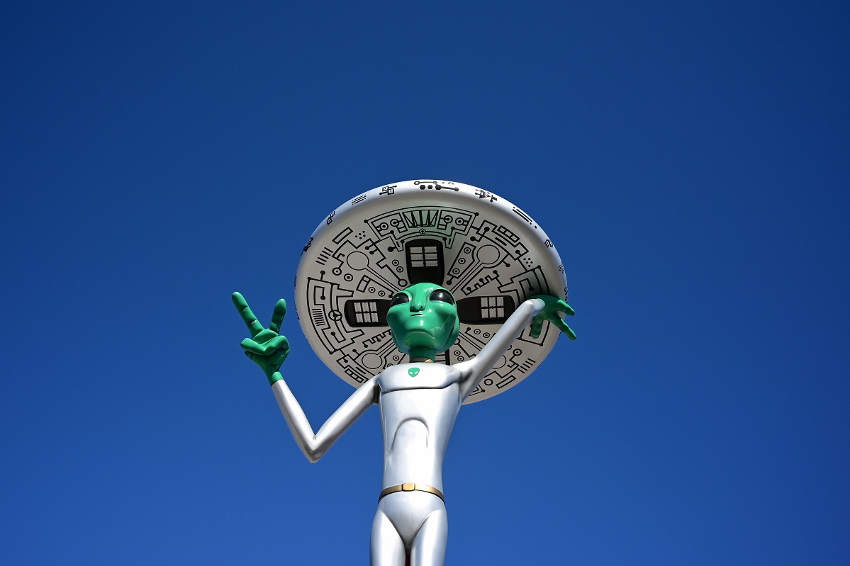 Интернет готовится к штурму Зоны 51. Мемы вернулись [обновлено] - изображение обложка