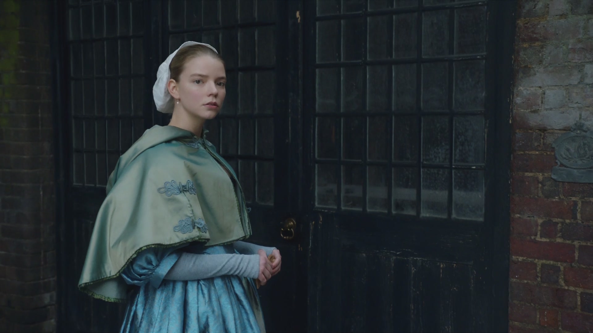 Аня Тейлор-Джой, Оливия Колман и Хелена Бонэм Картер сыграют в виртуальной постановке «Золушки» - изображение обложка