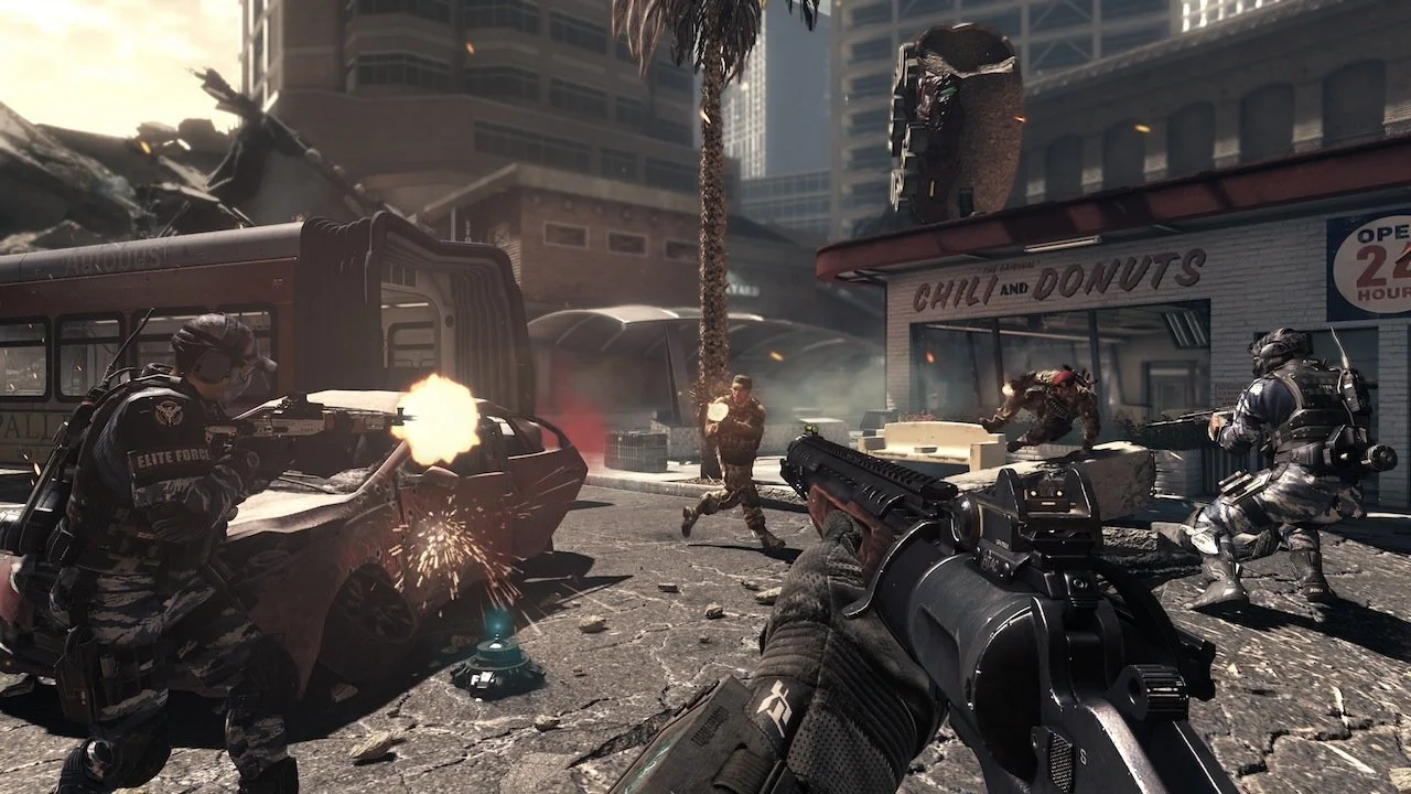 Call of Duty: Ghosts вновь возглавила чарты продаж Великобритании
 - изображение обложка