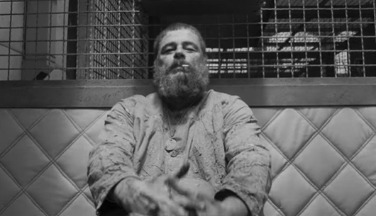 Бенисио Дель Торо в тюрьме: вышел тизер «Французского вестника» Уэса Андерсона - изображение обложка