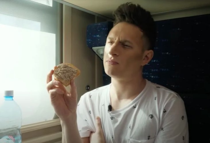 Satyr запустил свое шоу с пародиями на «вДудя», Comment Out и Соловьева - изображение обложка