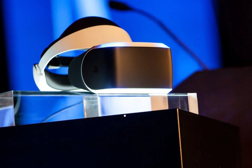 Sony откроет виртуальную реальность очками Project Morpheus - изображение обложка