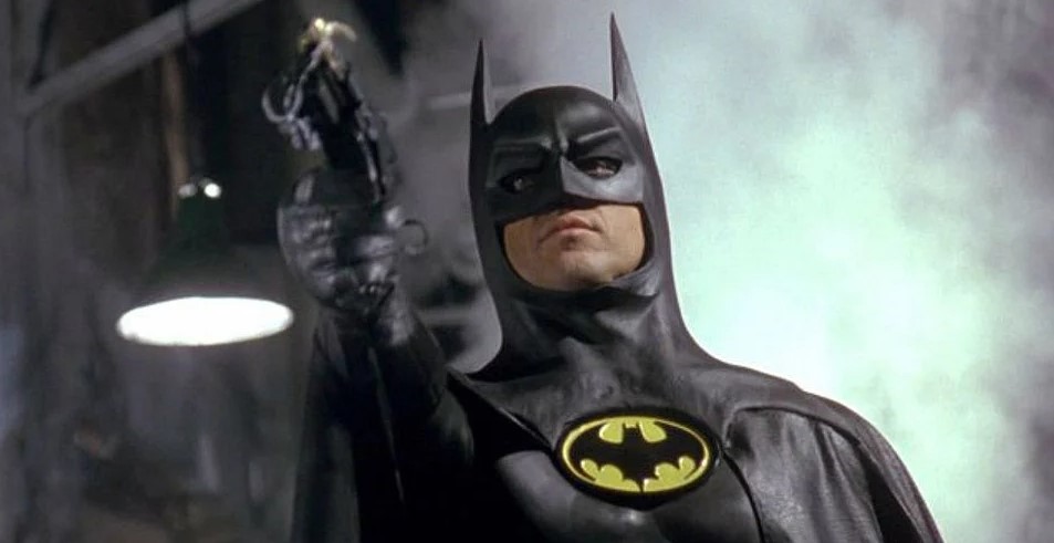 Майкл Китон не уверен, сыграет ли он Бэтмена в фильме «Флэш» - изображение обложка