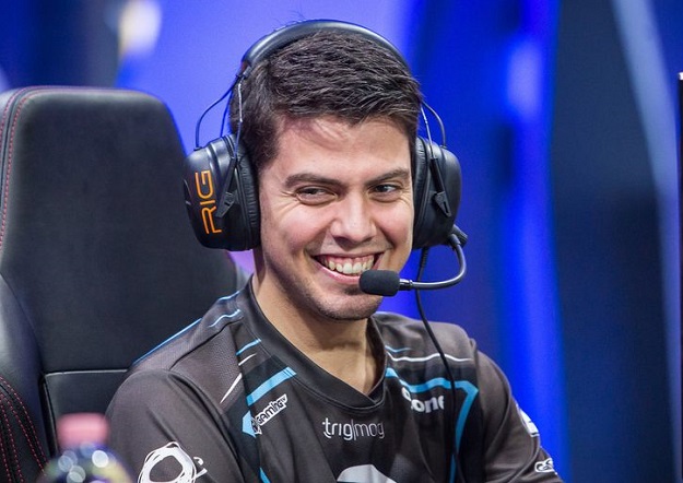 Секс-символ, чемпион мира и легенда соревновательной League of Legends