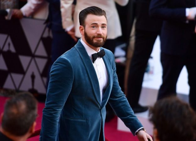 Крису Эвансу исполнилось 38 лет. Как его поздравили коллеги по киновселенной Marvel и не только - изображение обложка