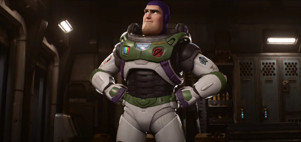 Обложка: кадр из анимационного фильма «Базз Лайтер» (2022) 