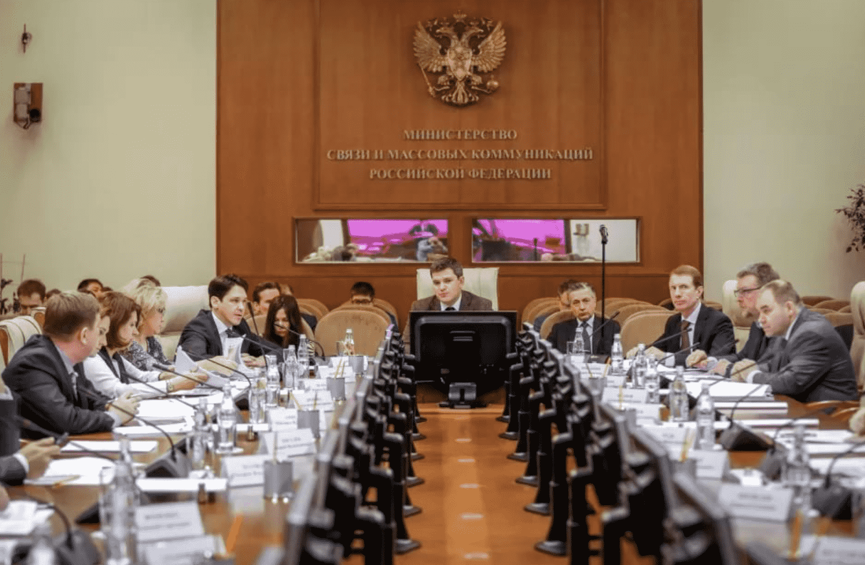 Министерство цифрового развития попросило интернет-компании снизить нагрузку на сеть - изображение обложка