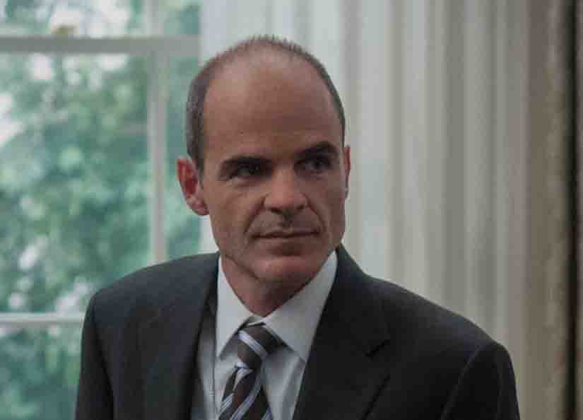 Netflix готовит спин-оффы «Карточного домика»... и да, сериал все-таки отменили из-за Спейси - изображение обложка