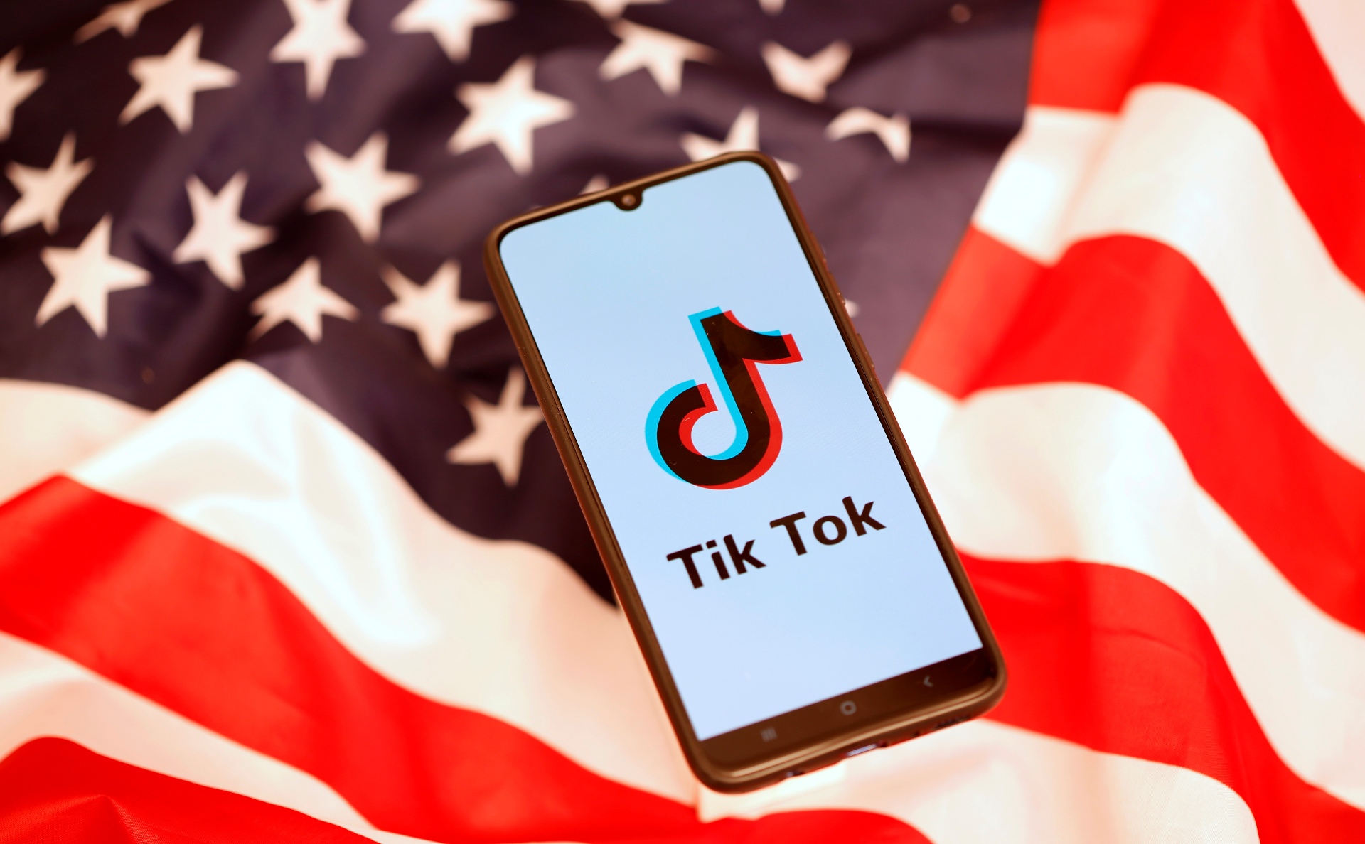 Владельцы TikTok отменили сделку о покупке с Microsoft