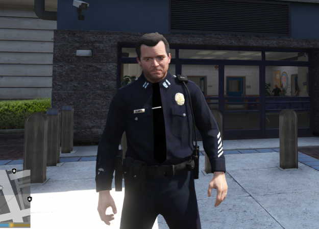 Гифка дня: целеустремленность и рвение полиции в Grand Theft Auto 5 - изображение обложка