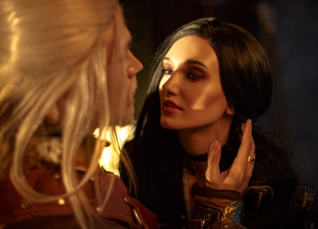 Геральт из Ривии и Йеннифэр из Венгерберга в потрясающем косплее по «Ведьмаку» - изображение обложка