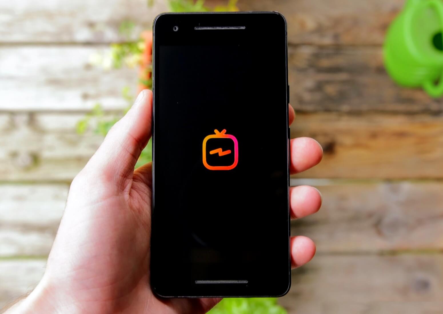 Instagram убрал кнопку IGTV с главного экрана — у видеосервиса не получилось тягаться с YouTube - изображение обложка