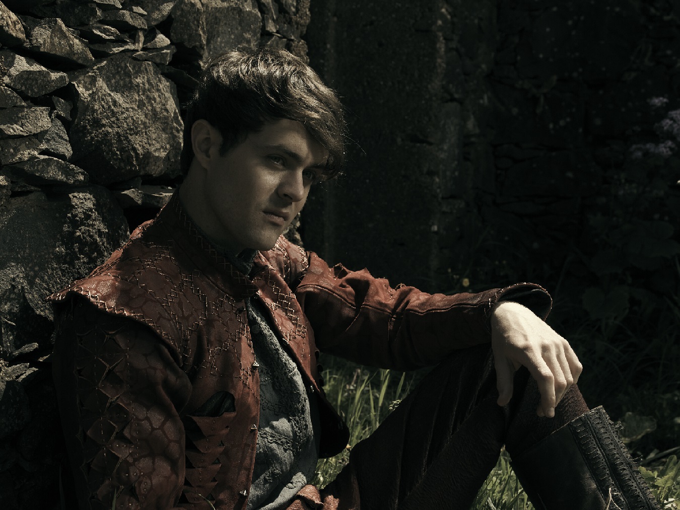 Создатели «Ведьмака» от Netflix показали идеальную фотосессию Лютика - изображение обложка