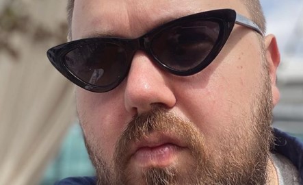 «Гейский ремешок»: подписчики Wylsacom недовольны часами блогера - изображение обложка