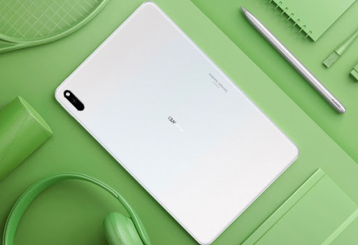 Представлен Huawei MatePad — доступная версия флагманского планшета - изображение обложка