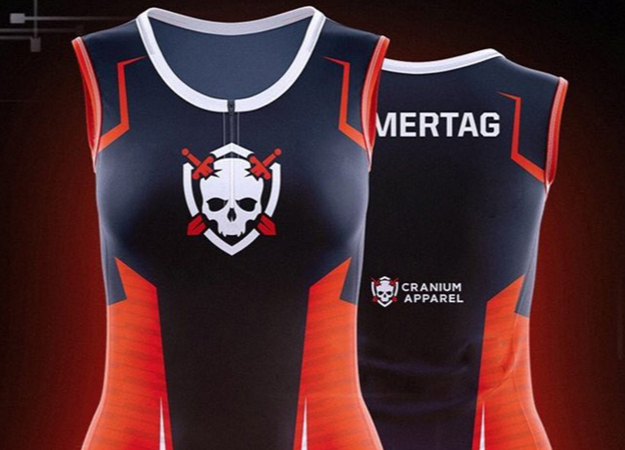 Cranium Apparel создала платье для киберспортсменок. Но женщины в его разработке не участвовали - изображение обложка