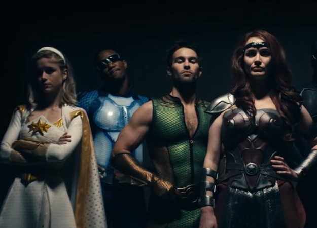 Обычный человек вступает в борьбу с супергероями в финальном мрачном трейлере «Пацанов» от Amazon - изображение обложка