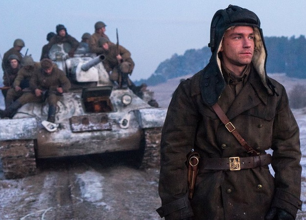 Мединский возмутился критикой фильма «Т-34» и проехался по «Спасти рядового Райана» - изображение обложка