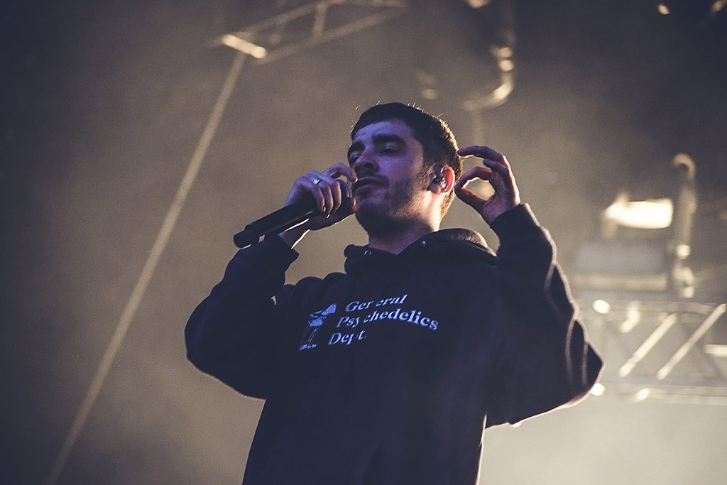 Рэпер Хаски записал видео-рецепт каши из топора и продал его в NFT-формате - изображение обложка