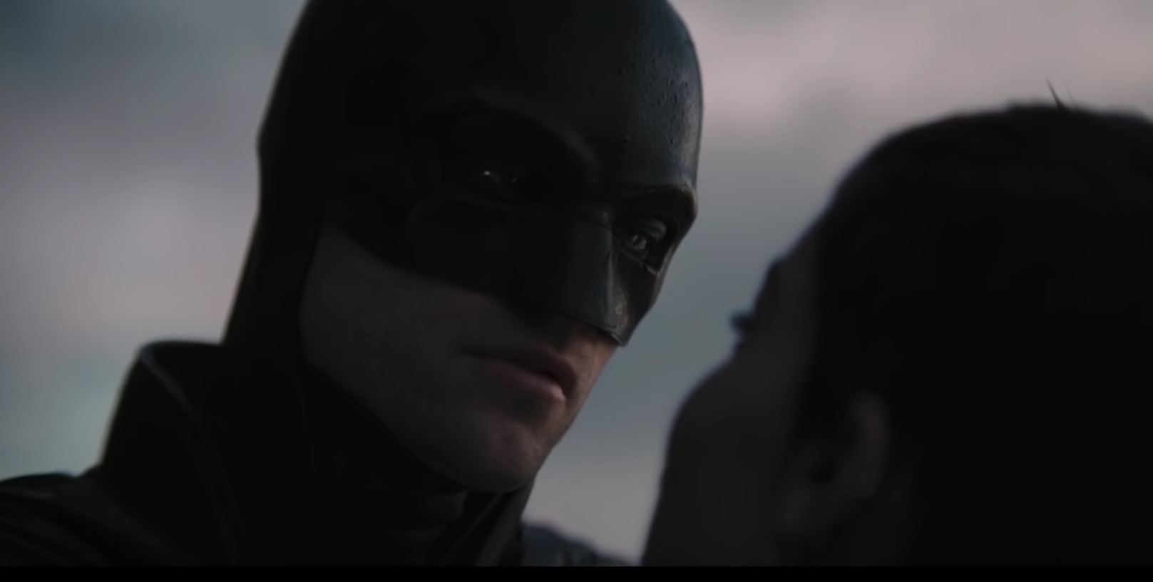 Альфред в новом «Бэтмене» Мэтта Ривза будет считать Брюса Уэйна сумасшедшим - изображение обложка