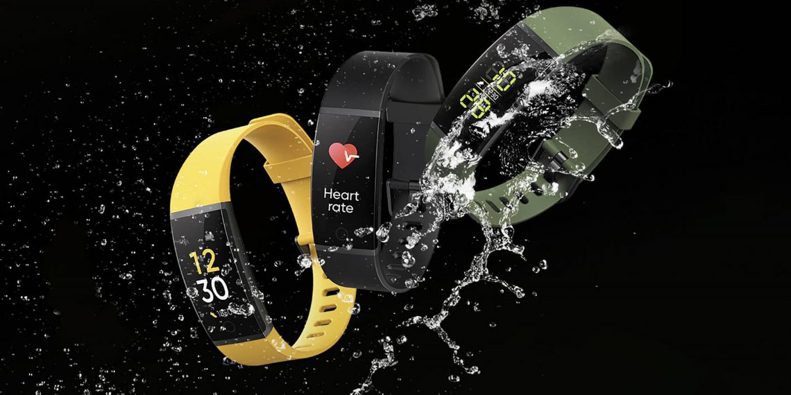 Представлен Realme Band — конкурент Xiaomi Mi Band 4 с цветным экраном и USB-зарядкой в ремешке - изображение обложка