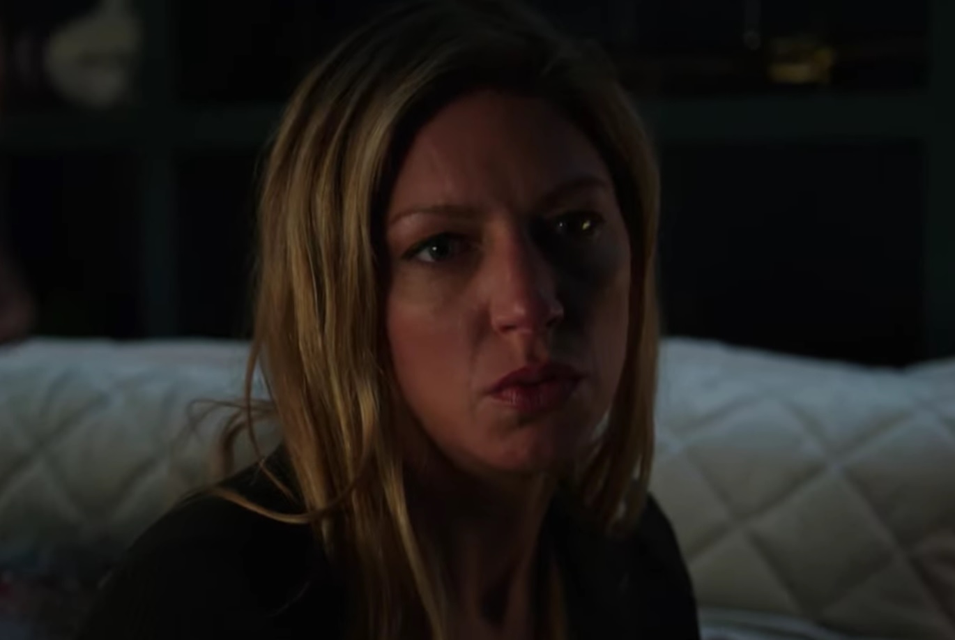 В удалённой сцене «Легенд завтрашнего дня» показали вспоминающих Сару Нэйта и Аву - изображение обложка