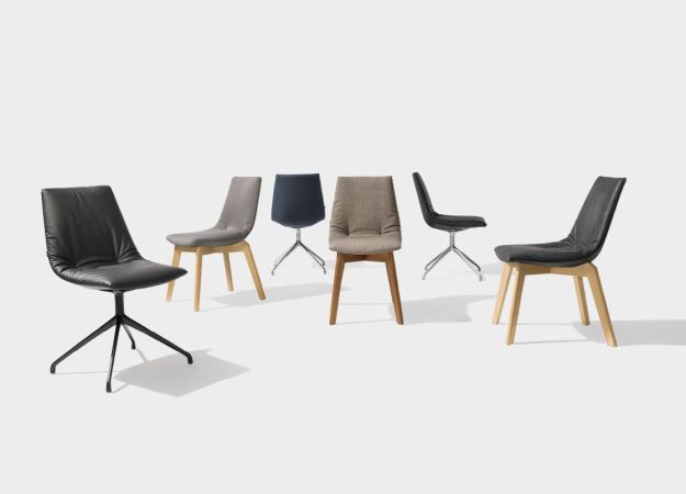 «Фартук в масле оливье»: игроки в «ЕСТЬ ДВА СТУЛА» оценили шутку, но своих денег она не стоит - изображение обложка