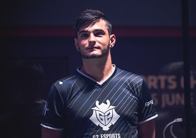 «Виски с колой мне!» Французы из G2 Esports мучаются с английским - изображение обложка