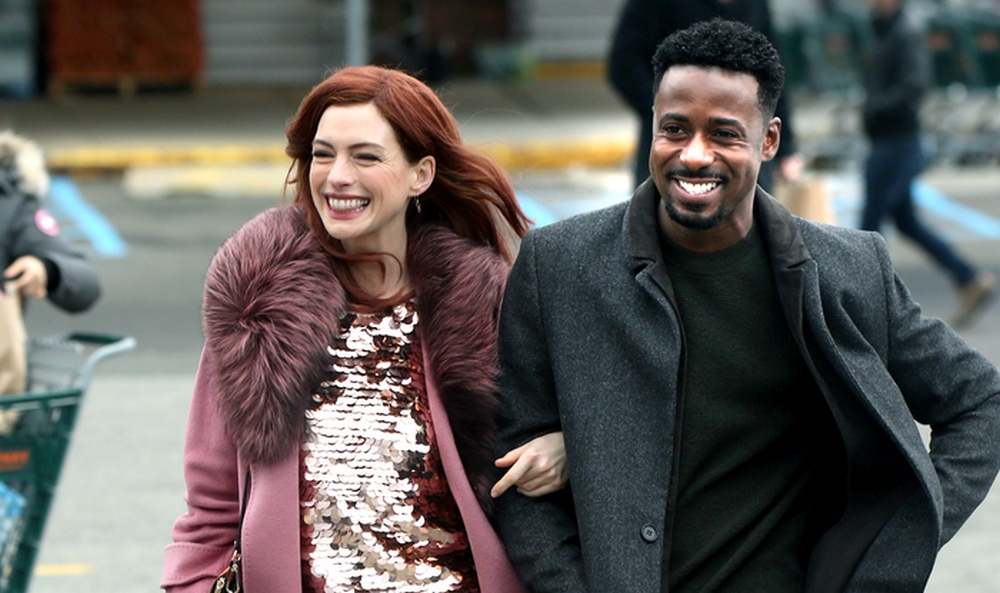 Amazon выпустил трейлер второго сезона «Современной любви» с Китом Харингтоном - изображение обложка