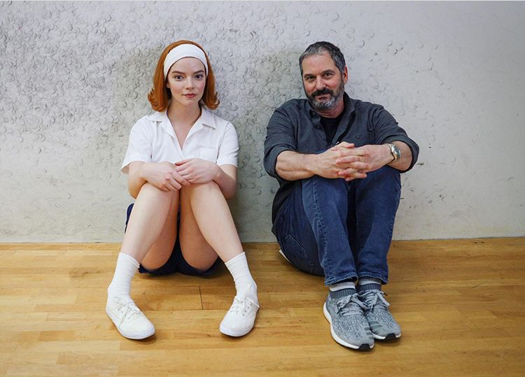 Шоураннер «Хода королевы» работает над экранизацией Набокова и сериале о Сэме Спейде - изображение обложка