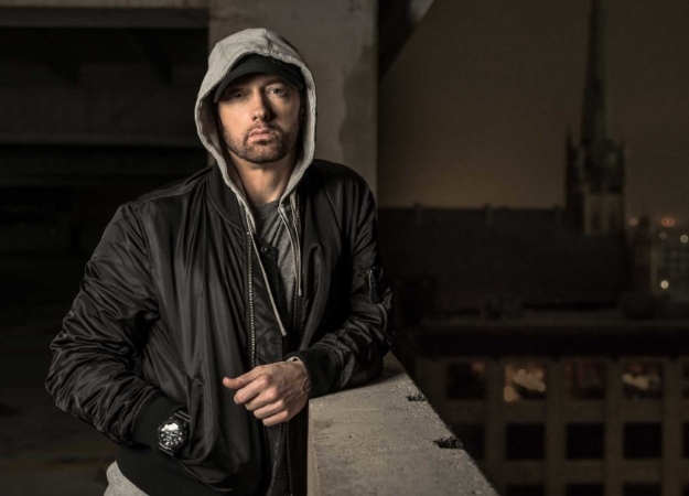 Послушайте трек Eminem — Untouchable, который войдет в новый альбом рэпера Revival - изображение обложка