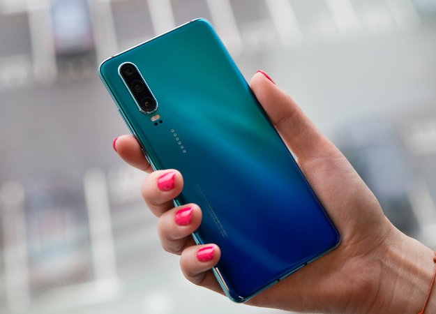 Анонс Huawei P30 Lite: китайцы неожиданно представили облегченную версию флагманов P30 и P30 Pro - изображение обложка
