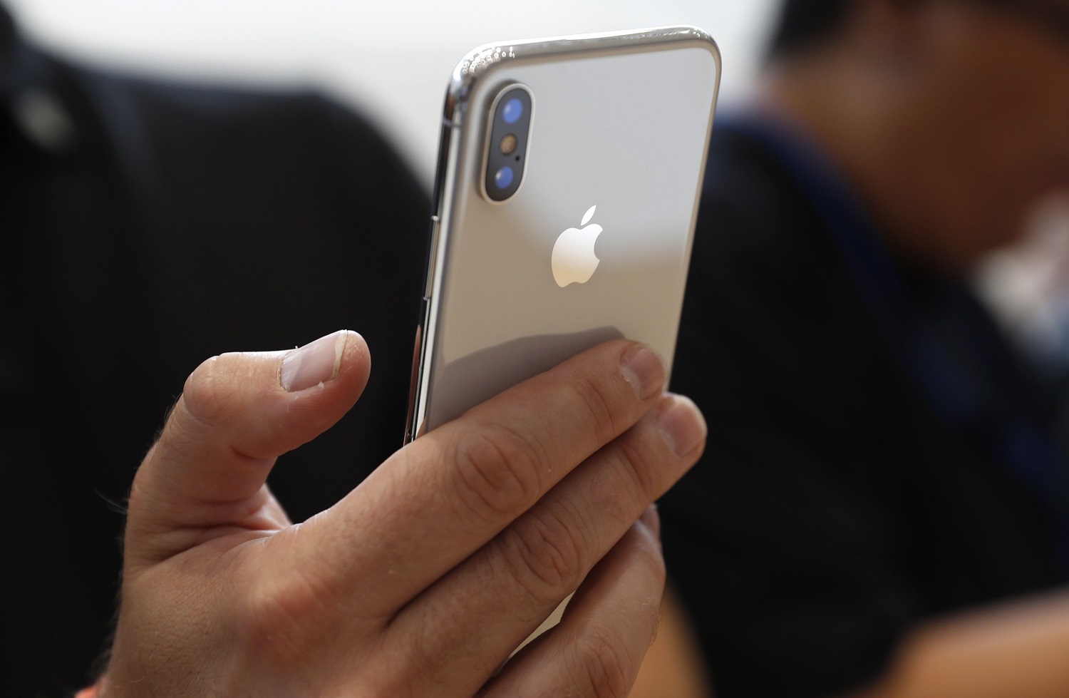 Apple выпустит компактную версию iPhone 2020