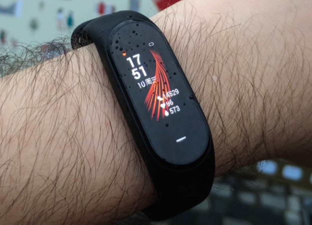 Xiaomi Mi Band 4: раскрыты точные цены фитнес-трекера, а в Индии уже начался предзаказ