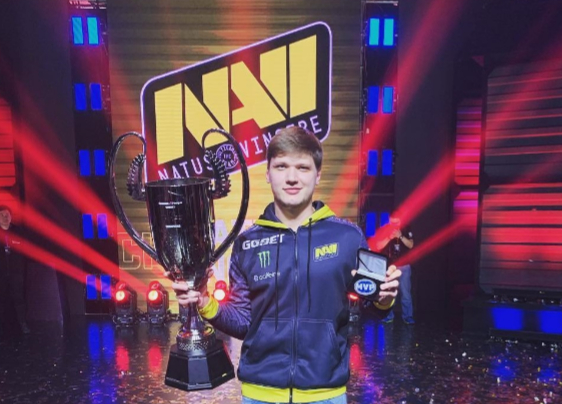 NAVI — чемпион турнира по CS:GO. 
3 самых ярких момента финала - изображение обложка