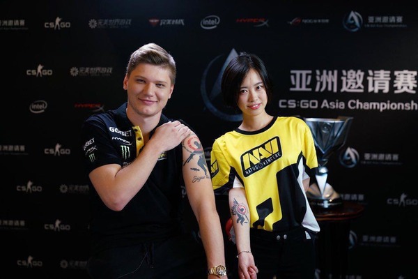 Фанатка из Китая набила татуировку с именным граффити игрока по CS:GO - изображение обложка