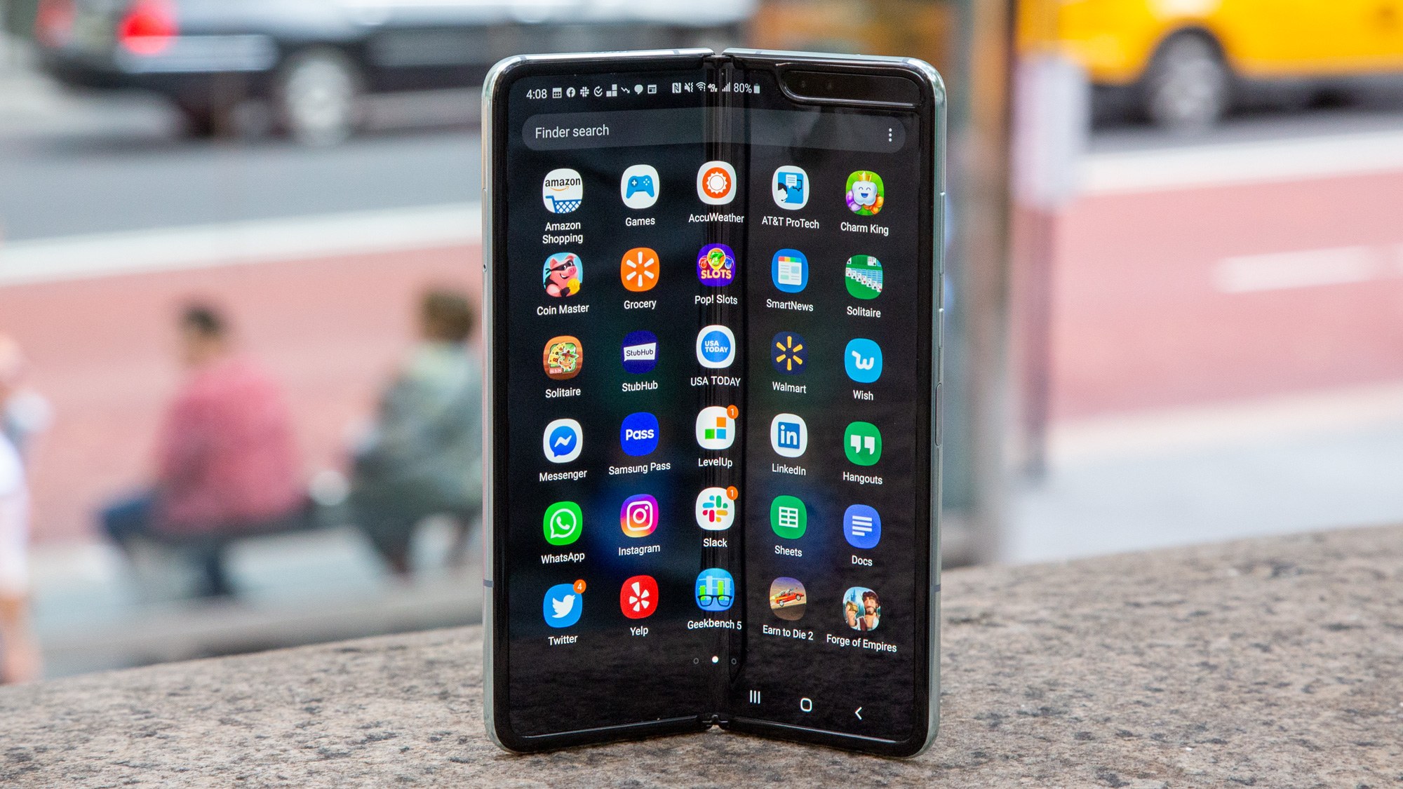 Большая утечка слухов о Samsung Galaxy Fold 2: дата анонса, экран, камеры и стилус