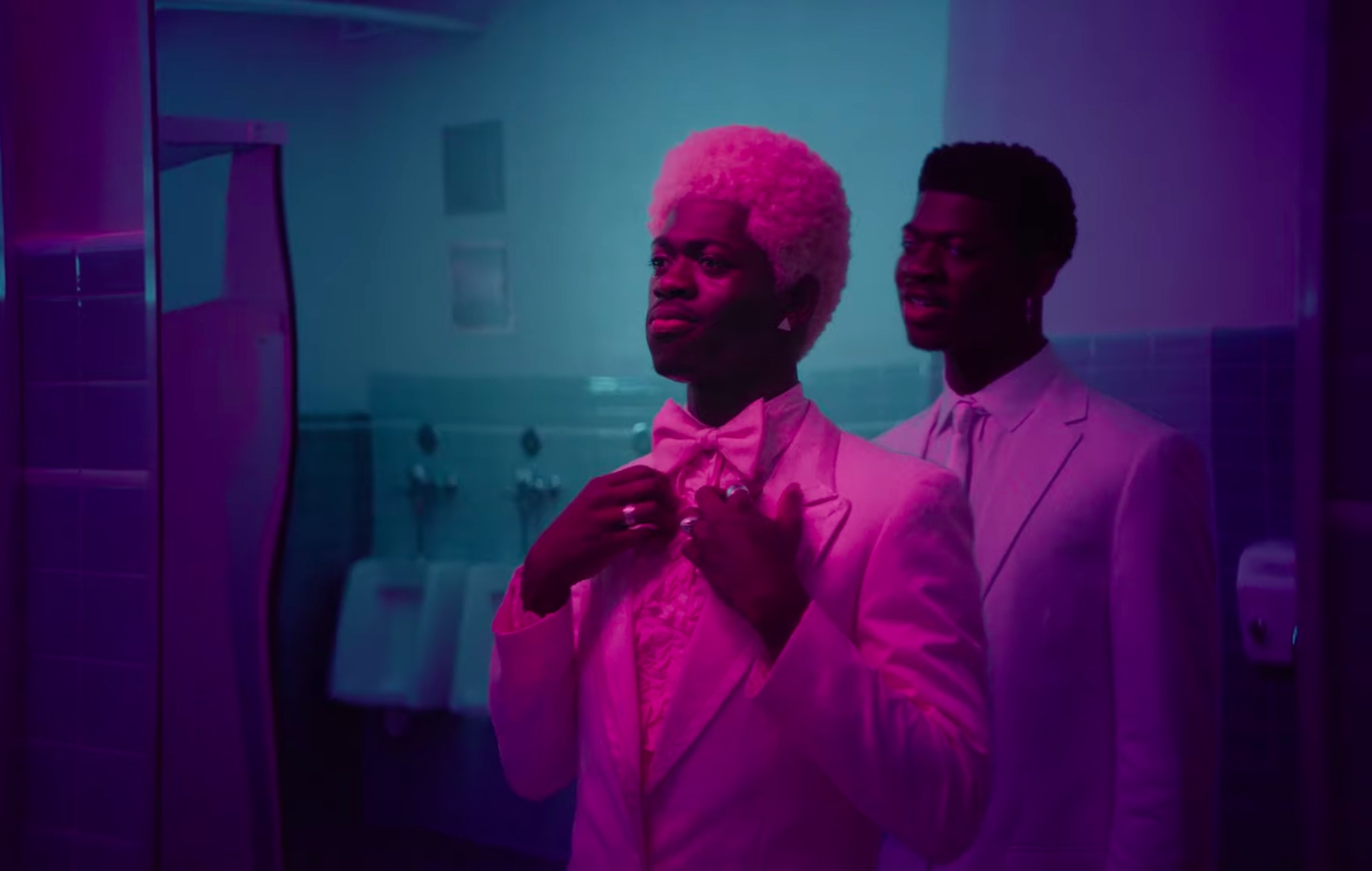Lil Nas X выпустил клип Sun Goes Down