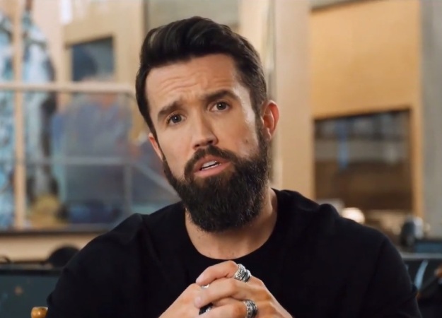 E3 2019: анонсировать игры, видимо, больше не модно, потому Ubisoft представила сериал Mythic Quest - изображение обложка