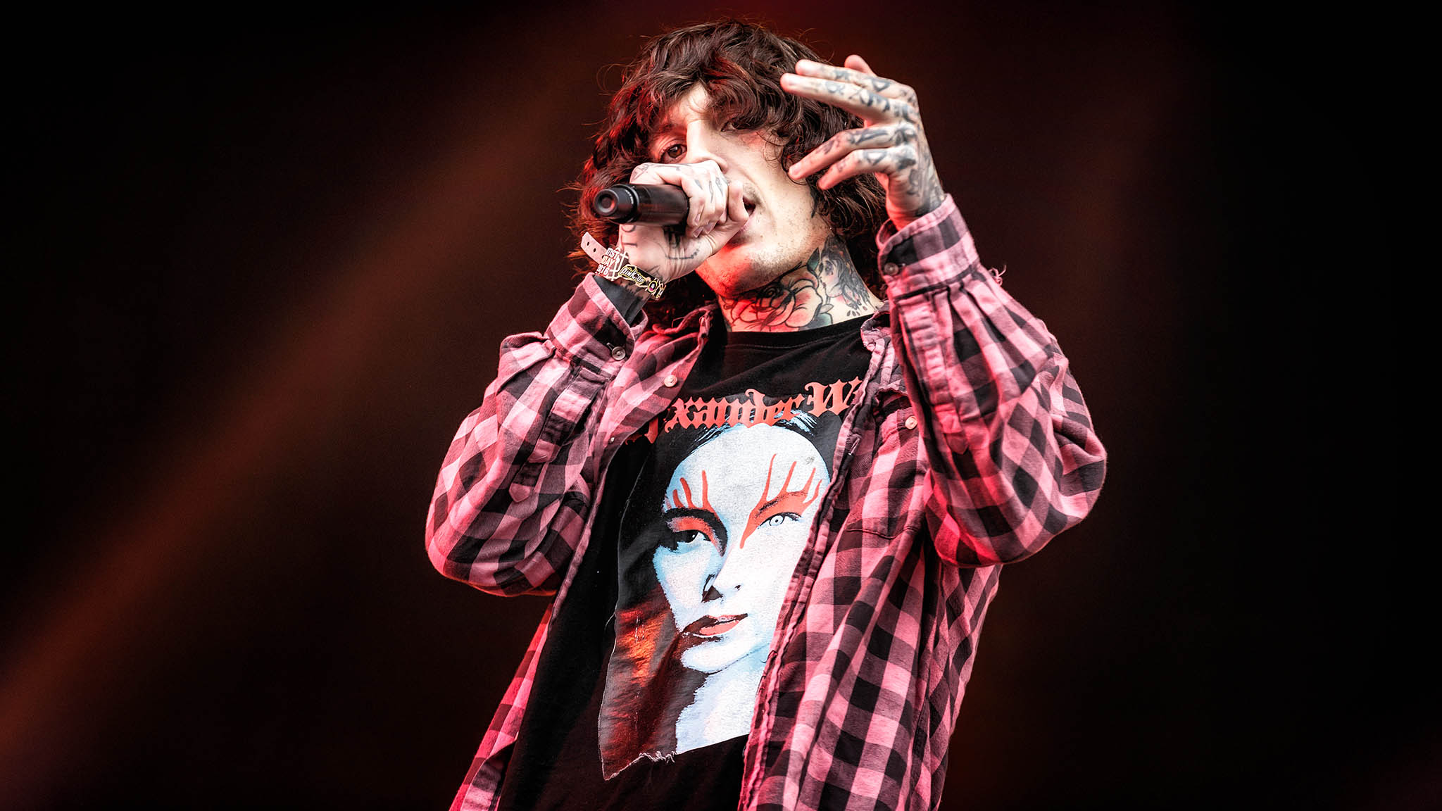 Bring Me The Horizon зазвучит в Death Stranding? Британская рок-группа в гостях у Хидео Кодзимы!  - изображение обложка