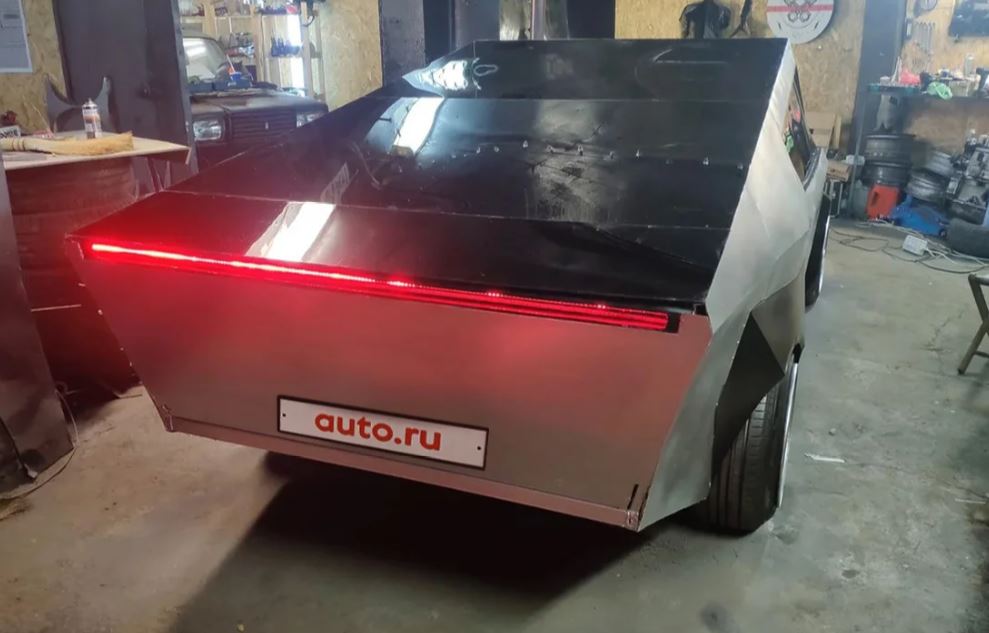 Самодельный российский вариант Tesla Cybertuck продают по дьявольской цене - изображение обложка